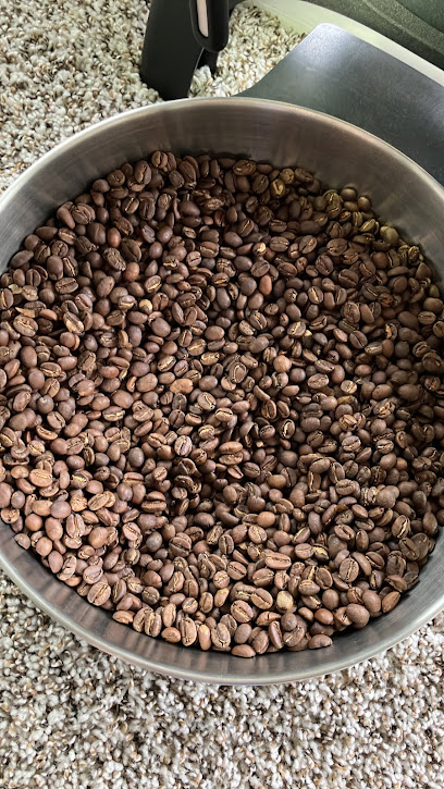 RÃ©sistance Coffee coffee roaster in Lombard, Illinois - specialty coffee and artisan roasted beans